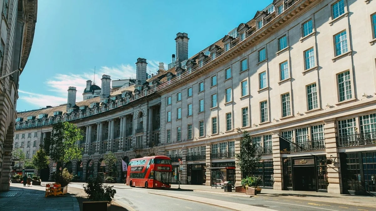 How much do London's family offices pay? Very good, or very average