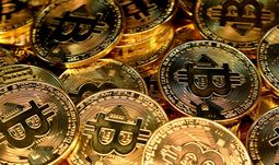 Trader who joined crypto firm returns to banking after 3 months