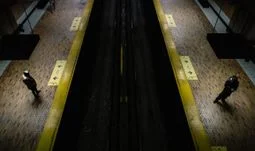 A second bank in Hong Kong has not paid bonuses