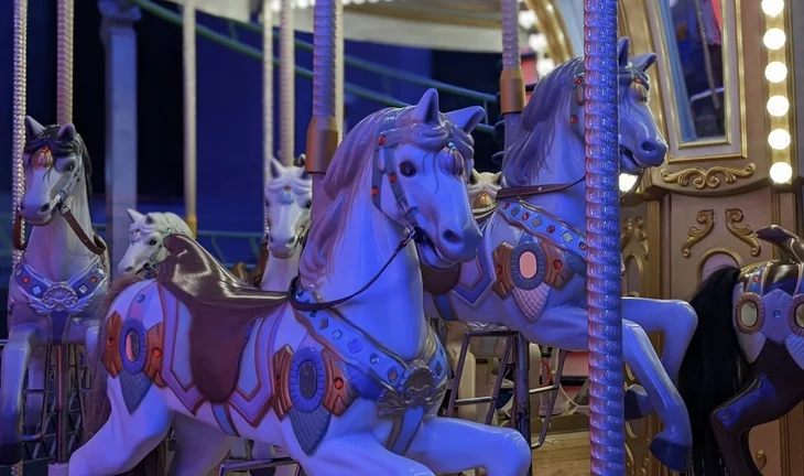 blue horse 