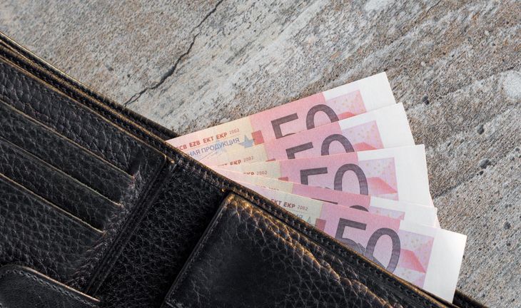 Investment banking at Rothschild will make you rich, but not rich rich