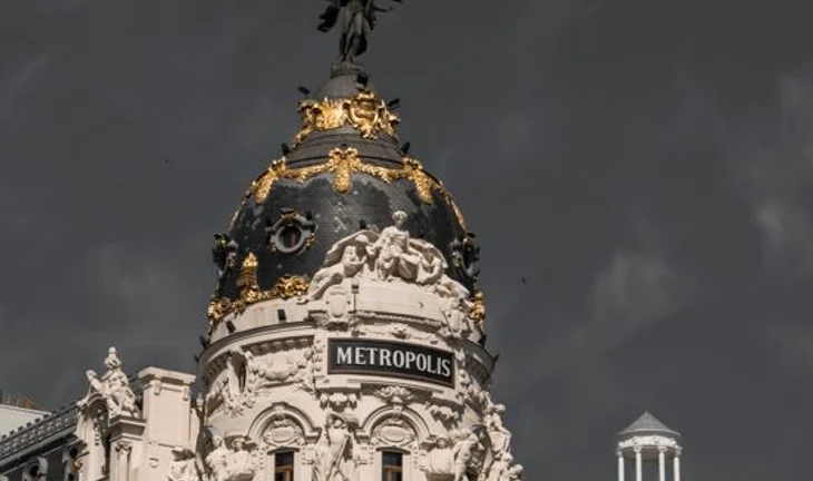Poor pay for Madrid bankers a warning to London peers