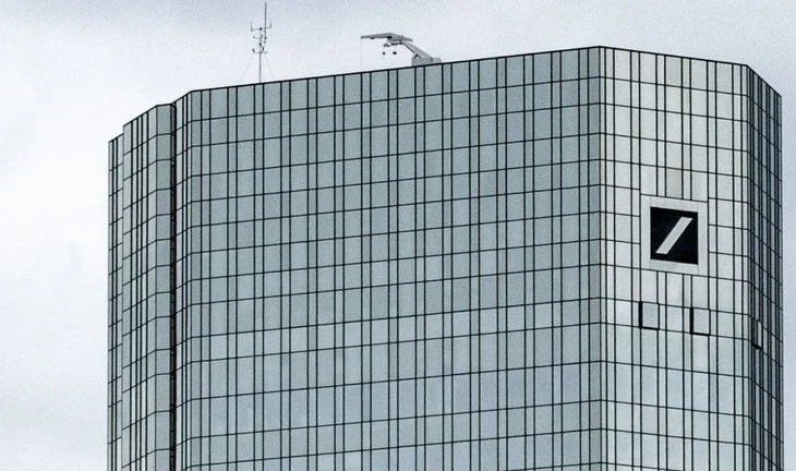 Deutsche Bank in London: less analysts, less VPs, more MDs