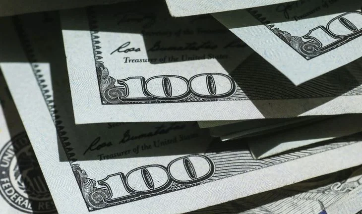 100 dollar bills 